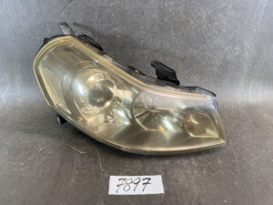 SUZUKI SX4 SX-4 YA11S YB11S YA41S Genuine HID Headlight / KOITO 100-59104 / Right Side x1