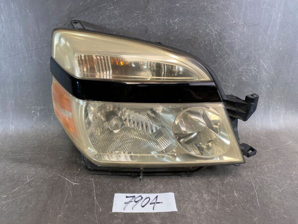 TOYOTA NOAH VOXY AZR60 AZR65 Genuine HID Headlight / KOITO 28-183 / Right Side x1 » JDM-PARTS NZ