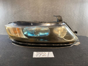 HONDA ODESSEY RB1 HID Headlight 100-22497 Right Side x1