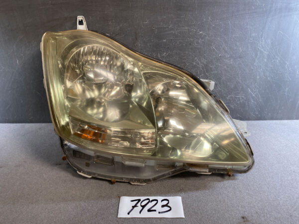 TOYOTA CROWN GRS180 GRS181 GRS182 Genuine HID Headlight / STANLEY 30-301 R / Right Side x1 » JDM-PARTS NZ