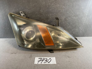 TOYOTA WILL VS NZE127 ZZE128 ZZE129 Headlight 12-483 Right Side x1