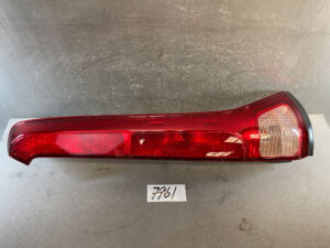 NISSANSERENA SUZUKI LANDY C25 Taillight / ICHIKOH D008 / Right Side x1