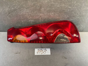 NISSAN NOTE E11 Genuine Taillight / KOITO 220-63780 / Right Side x1