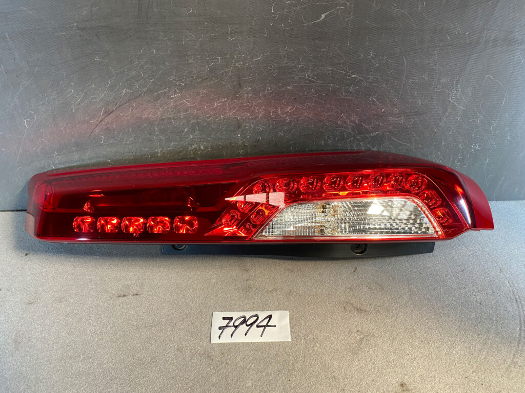 7994_taillight_2-1024x768.jpg