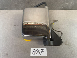 NISSAN CARAVAN E25 VWE25 Genuine Door Mirror B38 Electric / Right Side x1