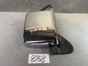 NISSAN CARAVAN E25 VWE25 Genuine Door Mirror B38 Manual / Right Side x1