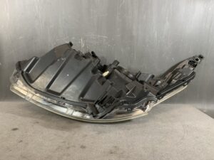 PEUGEOT 208 A9CHMO1 Genuine Headlight 9802221780, 89905958 / Right Side x1