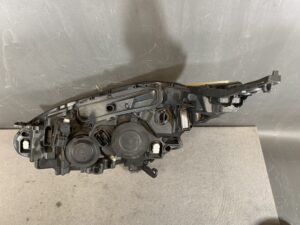 PEUGEOT 208 A9CHMO1 Genuine Headlight 9802221780, 89905958 / Right Side x1