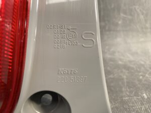 TOYOTA PASSO KGC30 Genuine Taillight KOITO 220-51397 Left Side x1