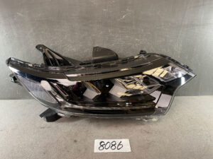MITSUBISHI OUTLANDER PHEV GG3W GF8W LED Headlight ECM921-01E40 Right Side x1