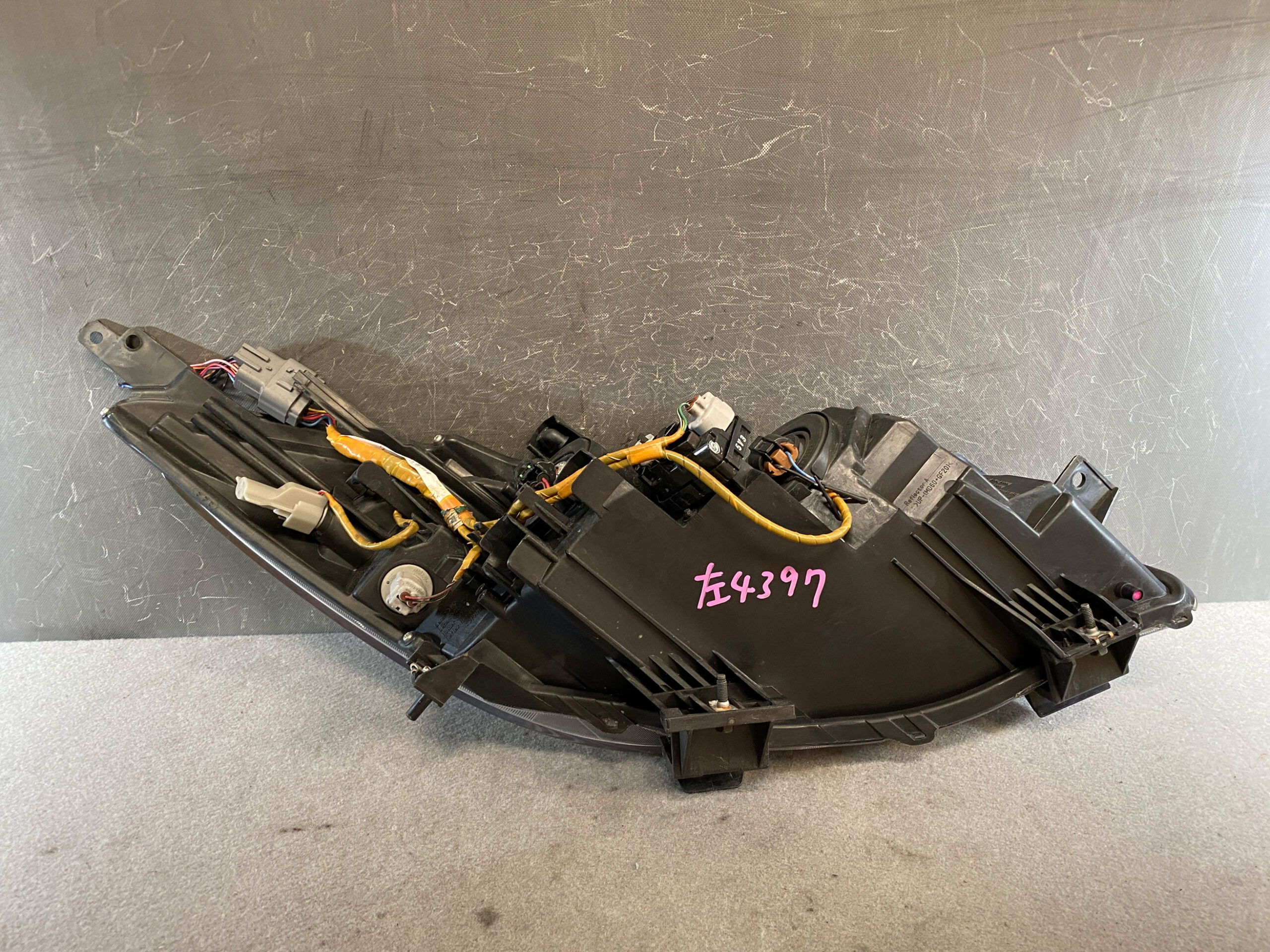 MAZDA AXELA BL BLEFW BL5FW HEADLIGHT 100-41343 LEFT Side x1 - Image 9