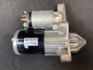 NISSAN Genuine Starter Motor JUKE FY15 Cube Z12 HR15DE 23300-BB00A / M000T37971