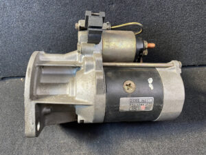 NISSAN Genuine Starter Motor NISSAN CARAVAN Diesel ZD30 ZD30DD 23300 VW211 / S14-408A
