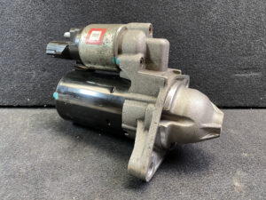 TOYOTA Genuine Starter Motor AVEVSIS 3ZR-FAE 28100-0T030-C / 0 001 107 531