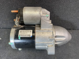 DODGE CHRYSLER JEEP Genuine Starter Motor  PETROL 05034555AA / M000T32071ZC