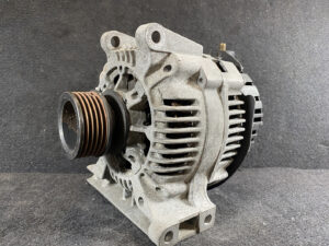 Genuine Alternator MERCEDES BENZ / 011 154 56 02 / A13VI237 / 2542291A