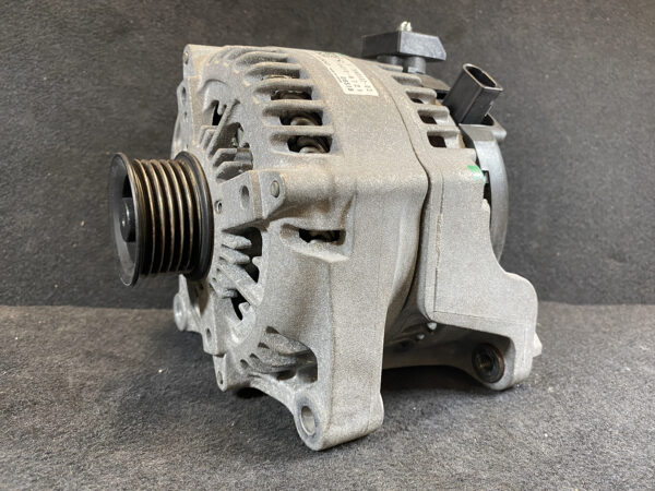 Genuine Alternator BMW MINI / S 7640132 03 / 104210-6721 » JDM-PARTS NZ