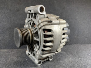 Genuine Alternator BMW MINI / V 7615484 80-0-- / CL12 / 2612380B / TG12C120 / 211090614