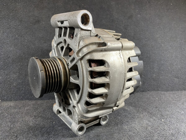 Genuine Alternator BMW MINI / V 7615484 80-0-- / CL12 / 2612380B / TG12C120 / 211090614 » JDM-PARTS NZ