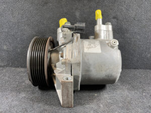 Genuine AC COMPRESSOR NISSAN NOTE E12 / 92600 3VA0A
