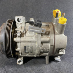 Genuine AC COMPRESSOR NISSAN SKYLINE V35 STAGIA M35 / 92600-AL020
