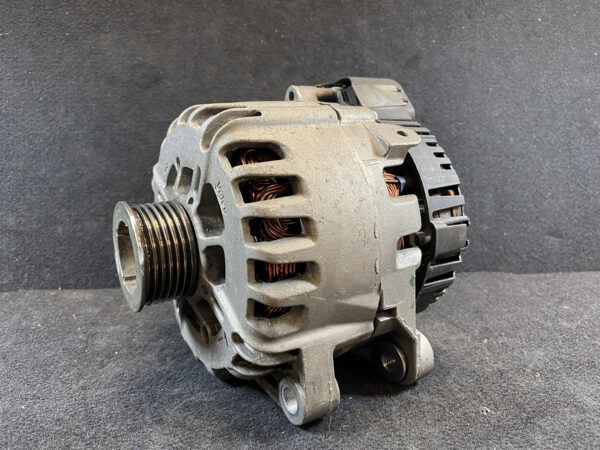 Genuine Alternator PEUGEOT / 98154559 80-01 / 37VE42 4173397 » JDM-PARTS NZ