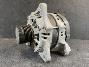 Genuine Alternator SUBARU FB20 / 23700AA970 / 104211-3890