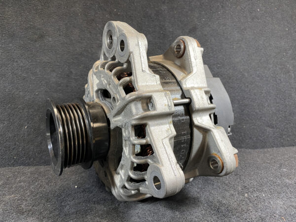 Genuine Alternator VOLVO / 31419101 / C83HC 15-05-06 / 0 125 711 042 » JDM-PARTS NZ