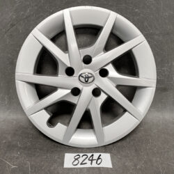 TOYOTA PRIUS ALPHA ZVW40 ZVW41 Genuine 16inch WHEEL CAP / HUB CAP 42602-47090 x1