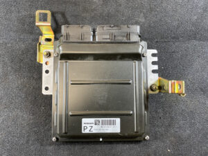 Genuine ECU Engine control unit for NISSAN Y50 / MEC35-930 / D1