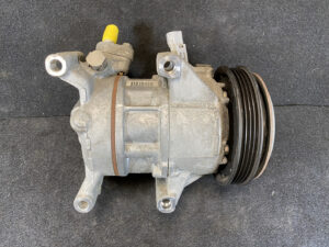 Genuine AC COMPRESSOR TOYOTA VITZ COROLLA / 5TSE10C / 447260-4202 / 88310-52750