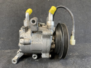 Genuine AC COMPRESSOR TOYOTA TANTO PIXIS / 447280-3213 / 88320-B2020