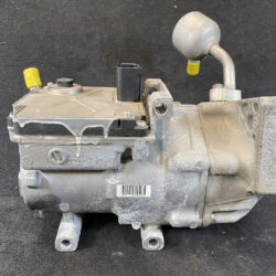 Genuine AC COMPRESSOR TOYOTA SAI LEXUS HS / ES27C / 042000-0330 / 88370-75010