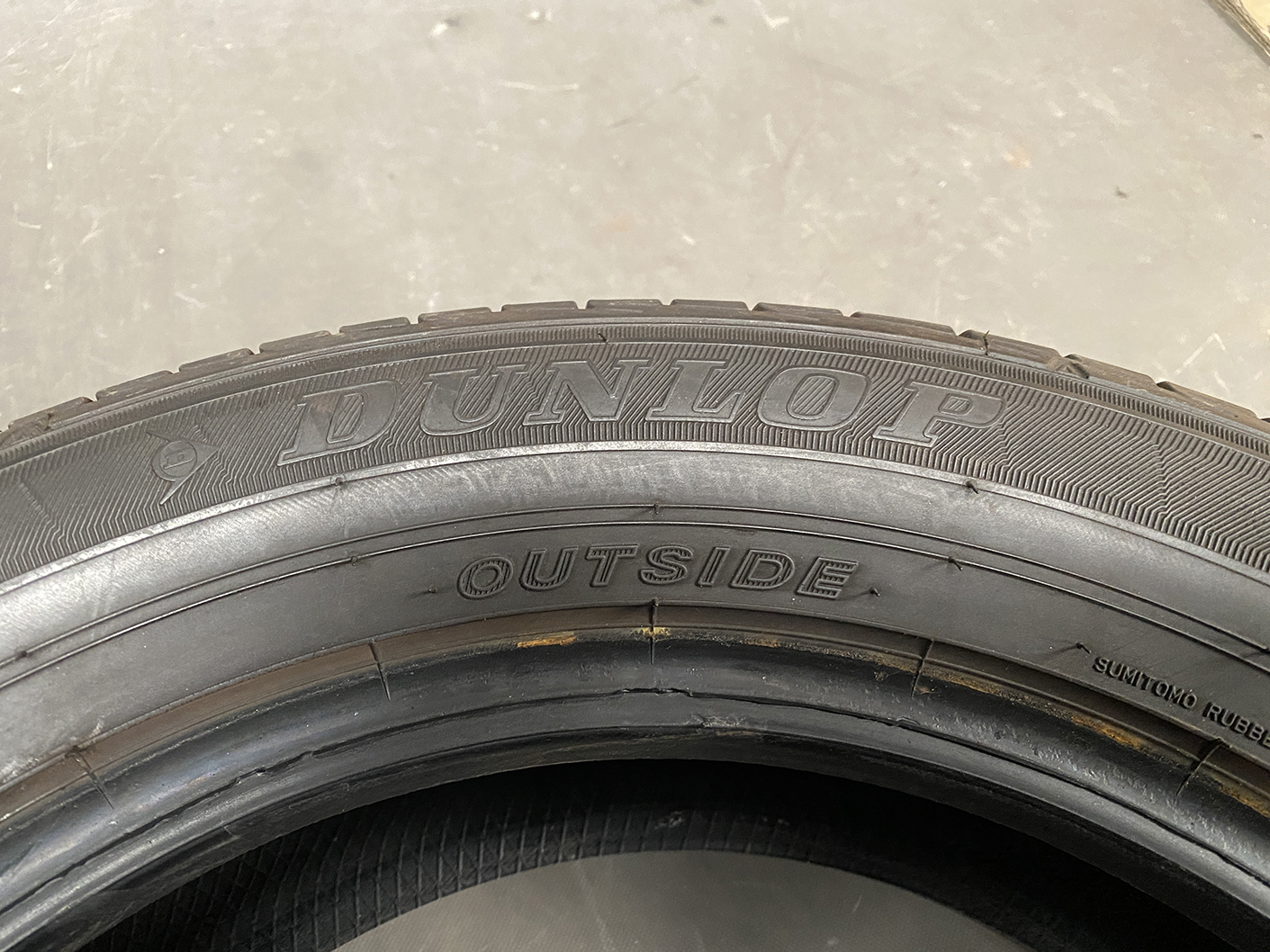 DUNLOP LEMANS V SILENT CORE 185 / 60 R15 84H x2 ( 185 60 15 DUNLOP LEMANS V SILENT CORE 185 / 60 R15 84H x2 ( 185 60 15