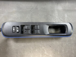 Power Window Switch TOYOTA AQUA NHP10 / 946-1D37 / Master / Driver DOOR