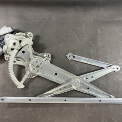 Power Window Regulator with Motor / 2014 TOYOTA AURIS ZRE186H / DENSO 85710-12490 062020-2820 / Right hand side FRONT