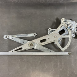Power Window Regulator with Motor / 2006 TOYOTA CROWN GRS184 / DENSO 85720-58010 062040-1770 / Left hand side FRONT » JDM-PARTS NZ