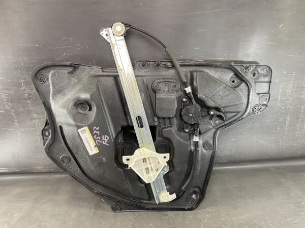 Power Window Regulator with Motor / 2015 MAZDA AXELA BM5FP / Right hand side FRONT » JDM-PARTS NZ