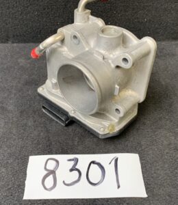 TOYOTA 1NZ-FE Genuine ENGINE Throttle Body 22030-21030