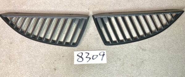 Mitsubishi Lancer CS2A Radiator Grill 126473 » JDM-PARTS NZ