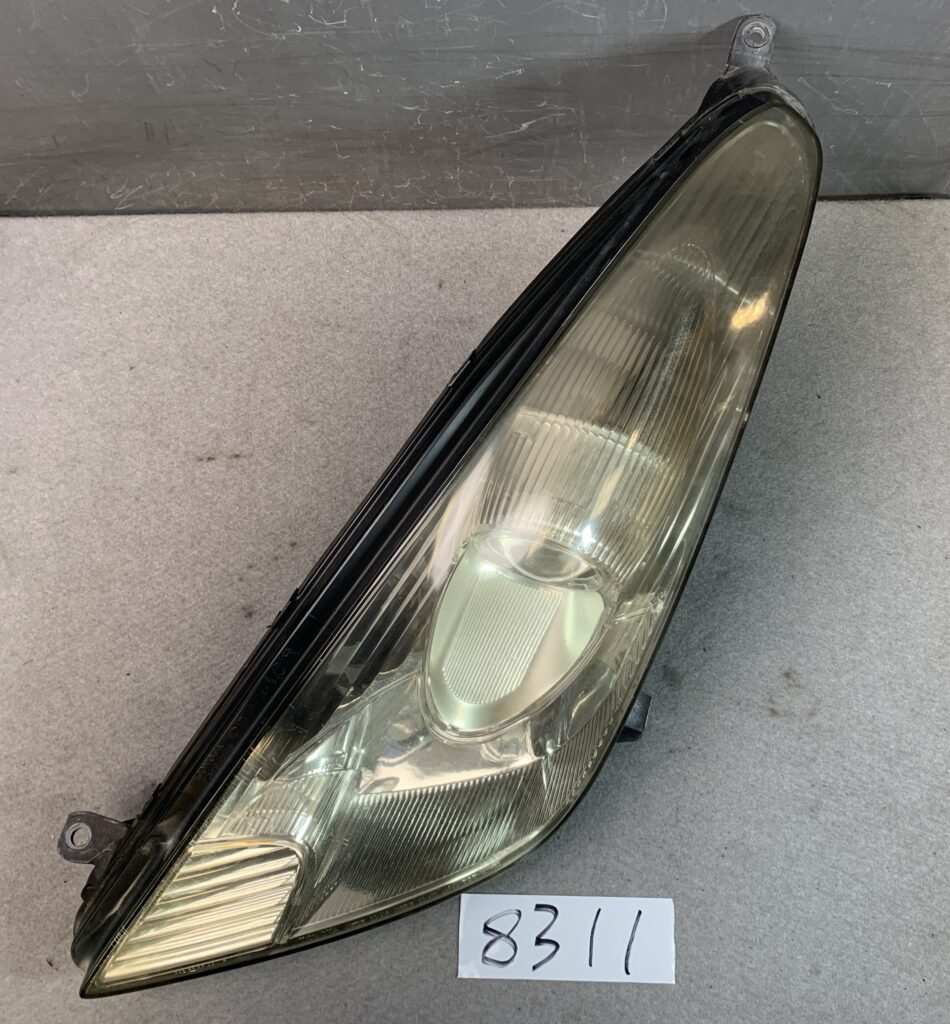TOYOTA CELICA ZZT230 ZZT231 KOITO 20-416 / 20-417 Headlight Left