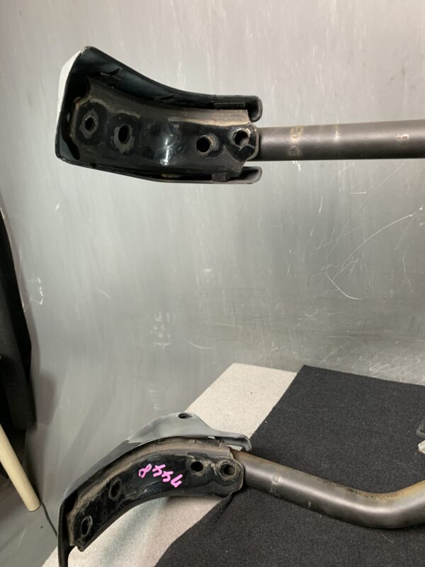 TOYOTA HILUX SURF N130 Spear tire carrier