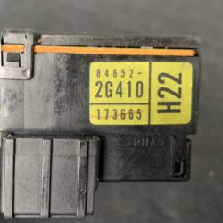 Toyota Genuine SWITCH ASSEMBLY C30CS334, 84652-2G410, 173665