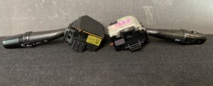 Toyota Genuine SWITCH ASSEMBLY C30CS334, 84652-2G410, 173665
