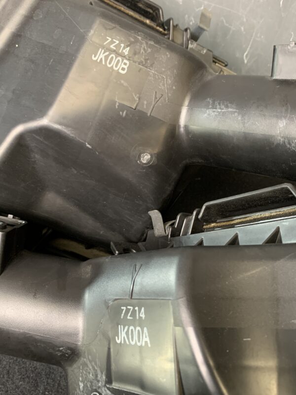 NISSAN SKYLINE V36 Genuine Air Intake Box 7Z14 JK00A JK00B L/R