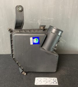 TOYOTA MARK X GRX120 Genuine Air Intake Box 17700-31560 / 100140-7570