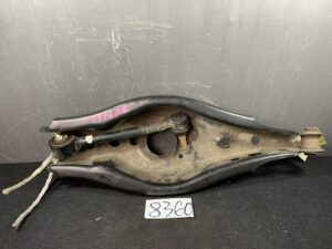 Used TOYOTA AURIS ZRE186H Rear Right Lower Arm
