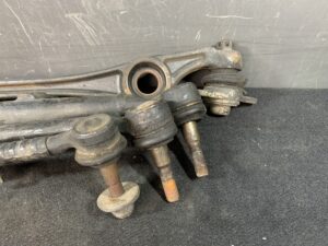 Used TOYOTA Celsior UCF31 Rear Right Lower Arm