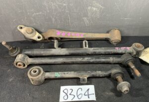 Used TOYOTA Celsior UCF31 Rear Right Lower Arm