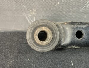 Used SUZUKI SWIFT HT51S Front Right Lower Arm